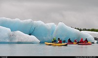 Valdez : Iceberg, calved from Valdez Glacier (Alaska) thrills kayakkers in Lake Valdez. For more Alaska web galleries: www.alaska-editions.com