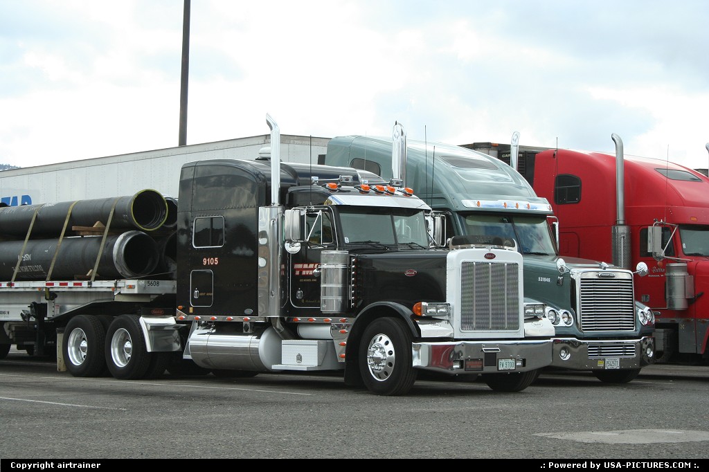Picture by airtrainer: Hors de la ville Arizona   truck, interstate, peterbilt, rest area
