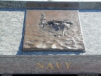 Hors de la ville : Marine memorial at Vista Point, north bank of Golden Gate Bridge