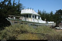 Pacific Grove un vieux bateau en attente de rparations ou de destruction.