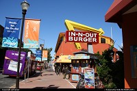 in-n-out burger at Fisherman's Wharf. As an aviation enthusiast I know there's a famous restaurant neat LAX airport, but little did I know that I would find an in-n-out in San Francisco too !