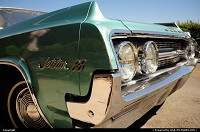 Vieille Oldsmobile sur la route de twin peaks. Magnifique !!