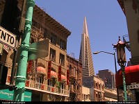 The Transamerica Pyramid here seen from Chinatown. This is the biggest/tallest building in town as far as I know. Love the shape of this skyscraper! 