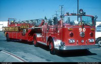Van Nuys : A quintessentially North American tractor and trailer fire engine. The hoodless cab give an idea of the average temperatures locally recorded. 