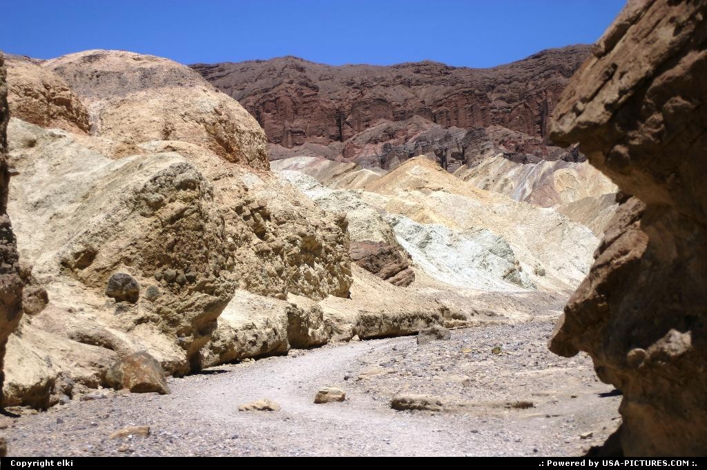 Picture by elki:  California Death Valley  