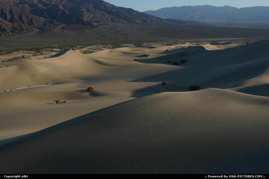 Picture by elki:  California Death Valley Sand Dunes 