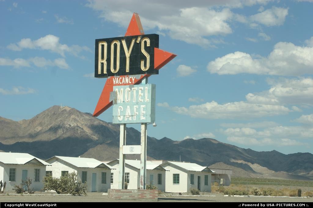 Picture by WestCoastSpirit: Amboy California   cafe, route 66, historic, roy's