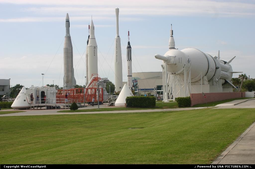 Picture by WestCoastSpirit: Cape Canaveral Floride   nasa, rockette, lune