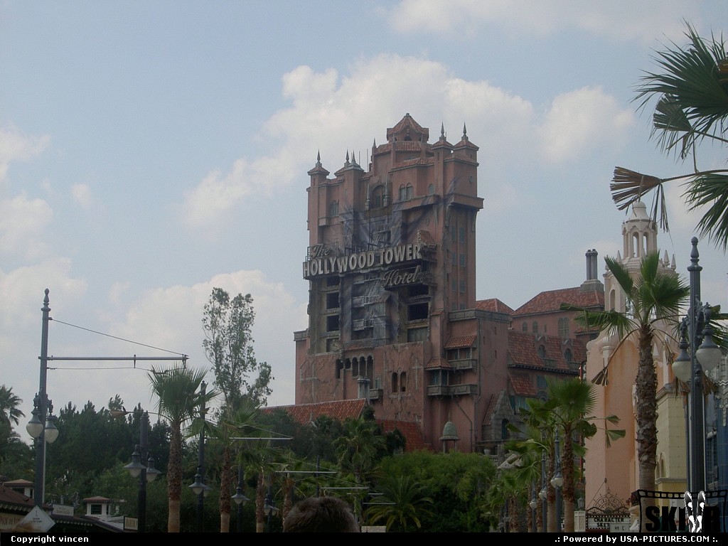 Picture by vincen: Epcot Florida   hollywood hotel tower disney