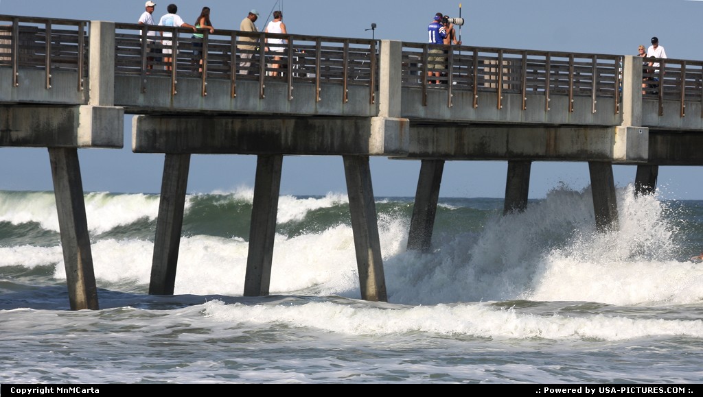 Picture by MnMCarta: Jacksonville Beach Florida   hurricane,earl,water,wave,pier,action,storm,current,pilings,jacksonville,florida