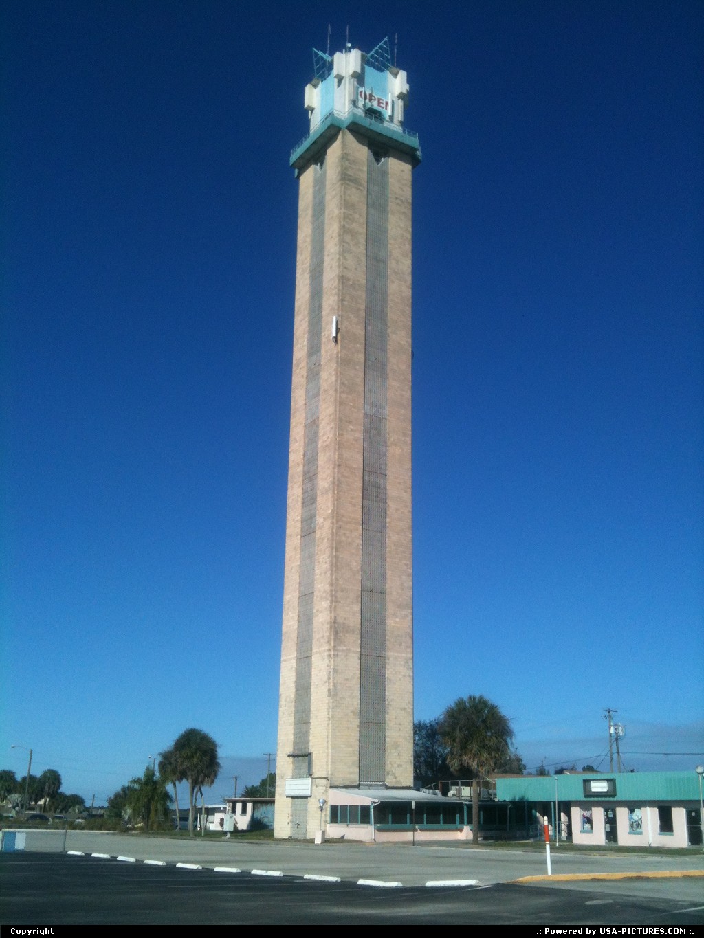 Picture by Bernie: Lake Placid Florida   TOWER