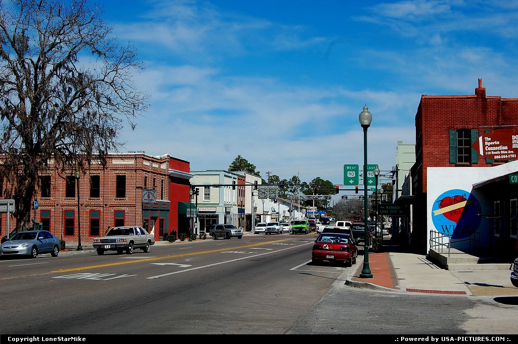 Picture by LoneStarMike: Live Oak Florida   street, downtown