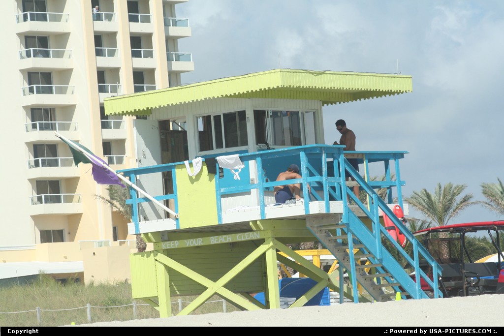 Picture by elki: Miami Beach Floride   Miami Beach maitre nageurs