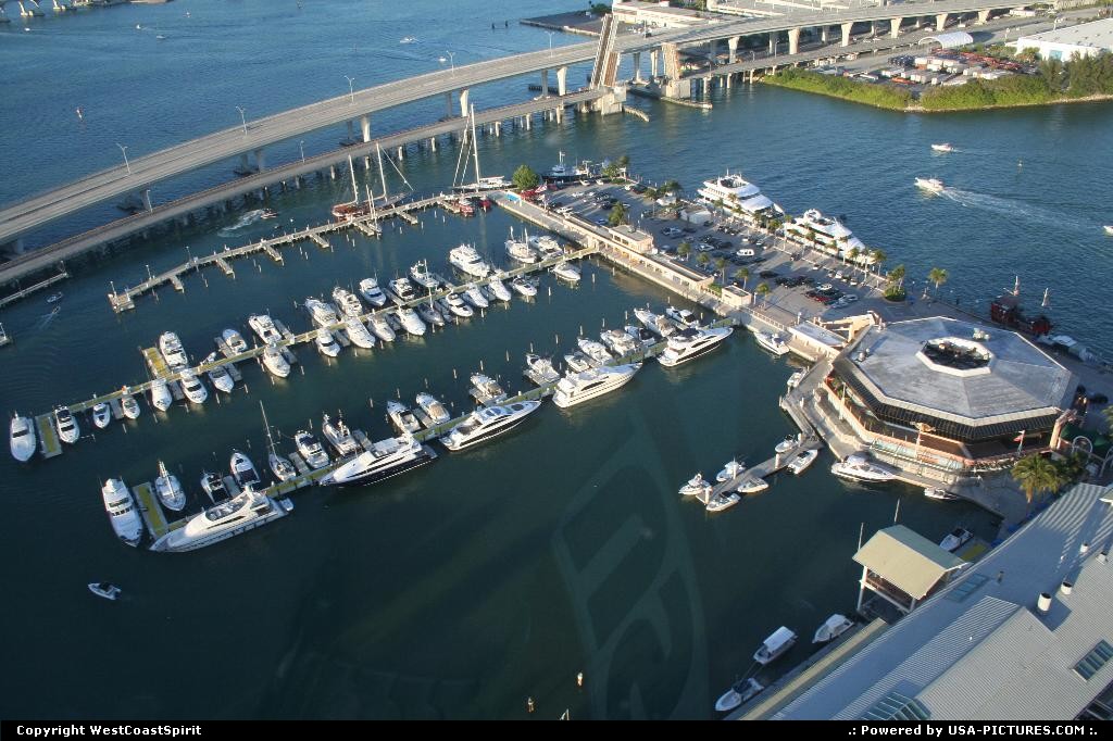 Picture by WestCoastSpirit: Miami Florida   leasure, fun, boats, sea