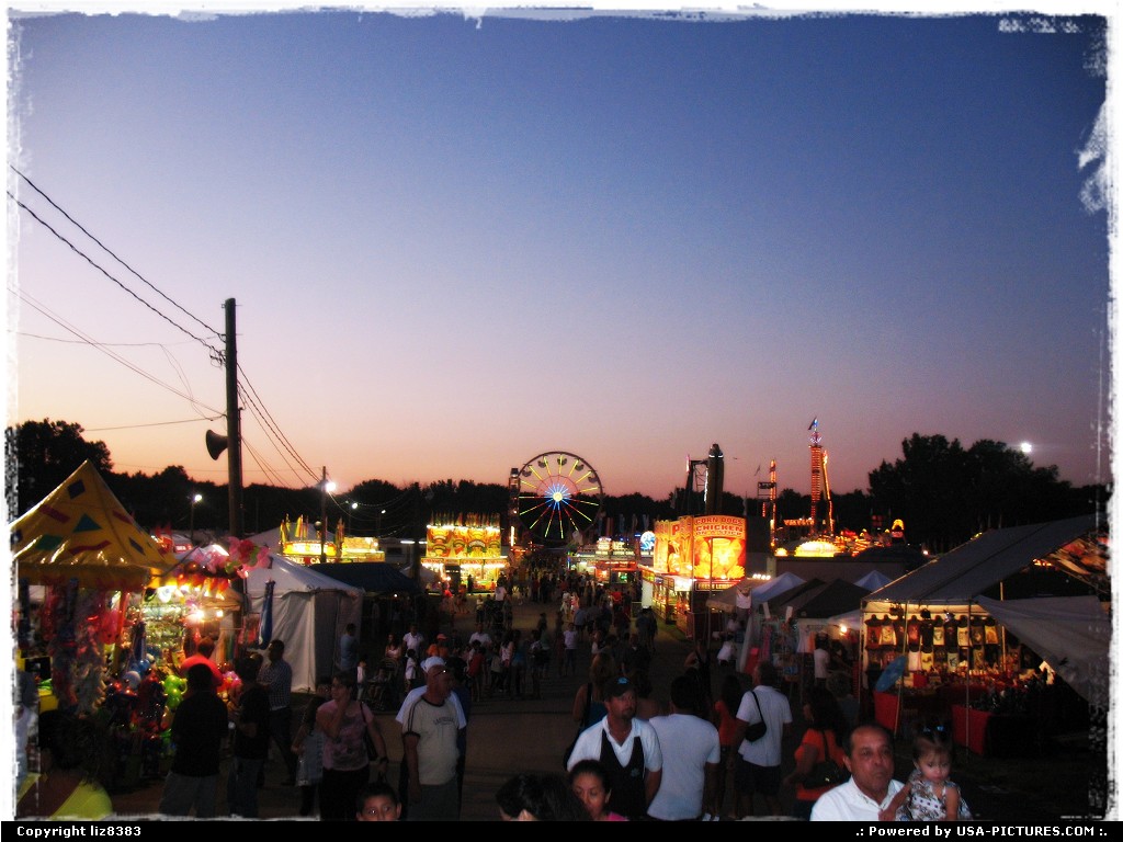 Picture by liz8383: Wheaton Illinois   fairground