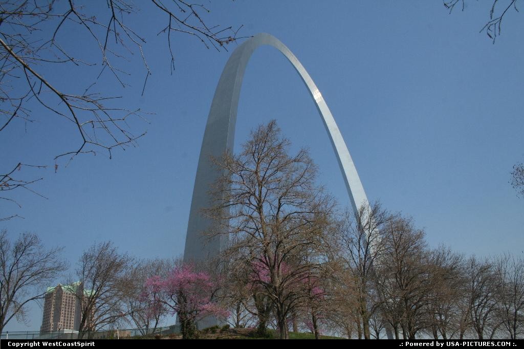 Picture by WestCoastSpirit: Saint Louis Missouri   mississippi, arch