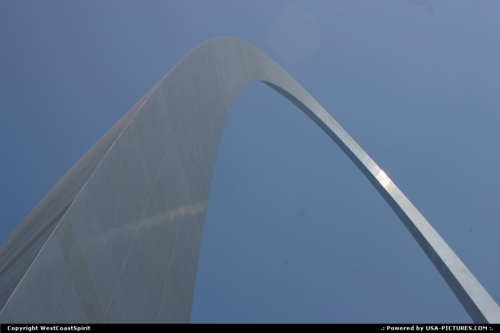 Picture by WestCoastSpirit: Saint Louis Missouri   arch, Lambert