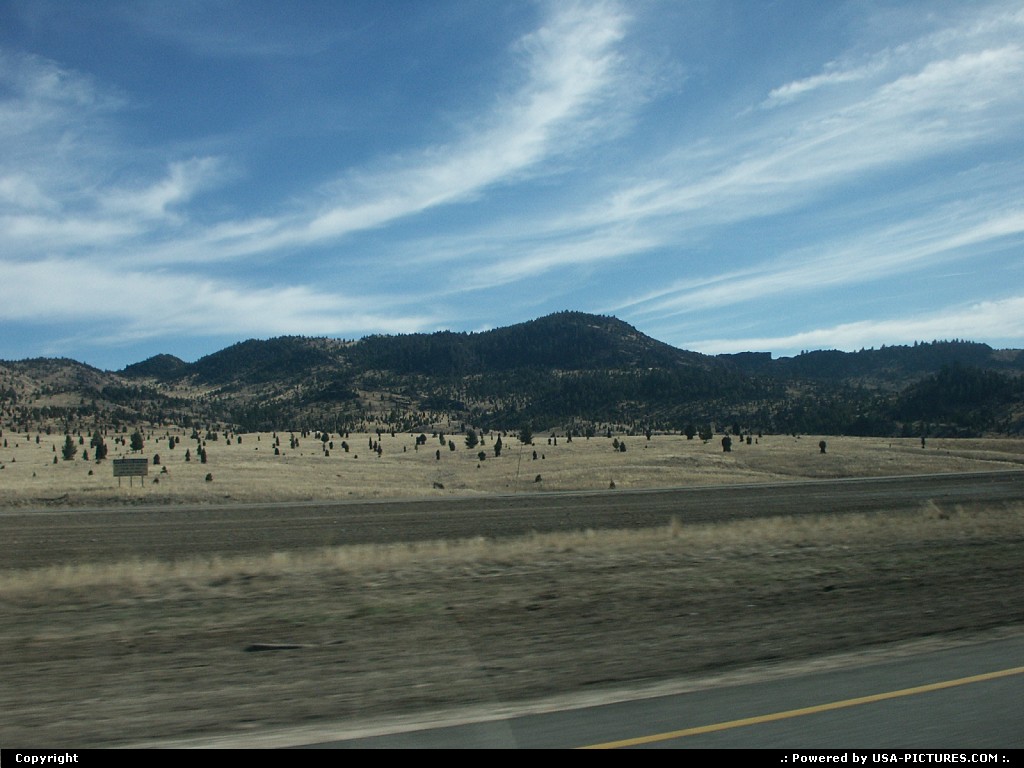 Picture by elki:  Montana   desert