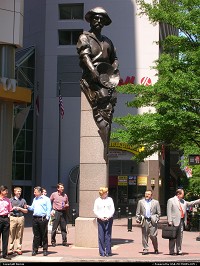 Photo by Bernie | Charlotte  statue, city