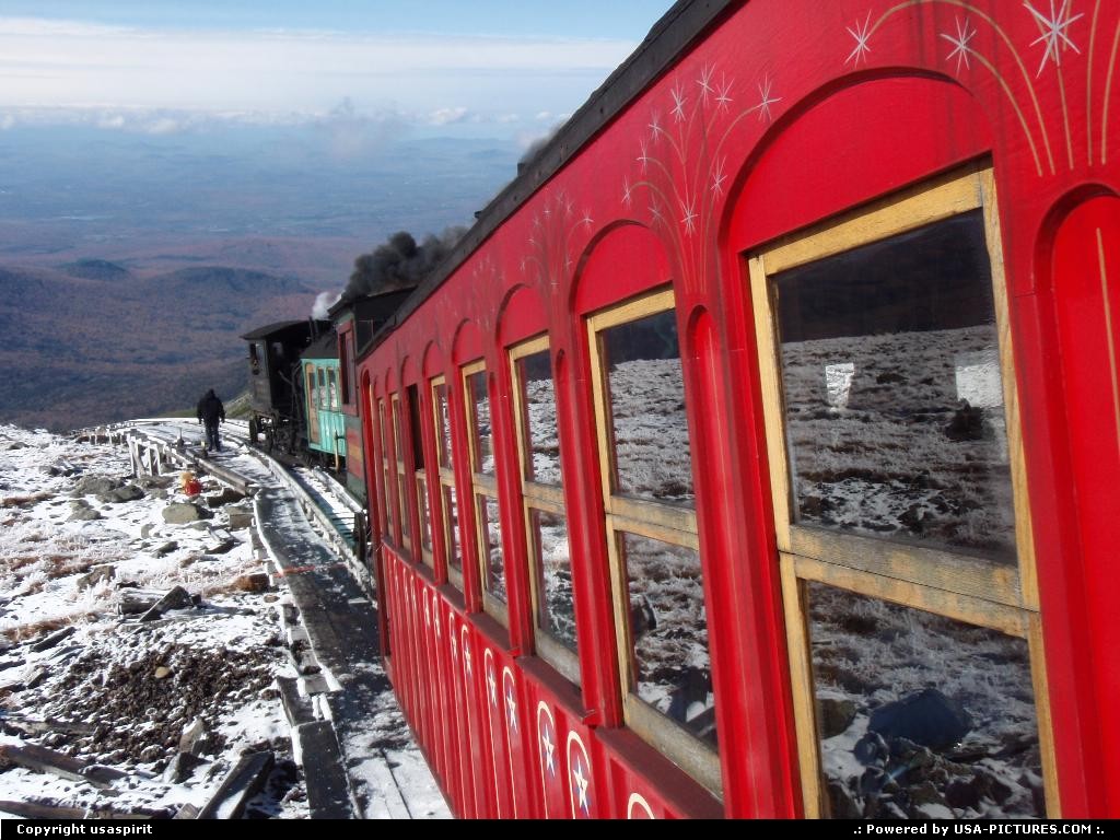 Picture by usaspirit: Not in a city New-Hampshire   Mont washington, train