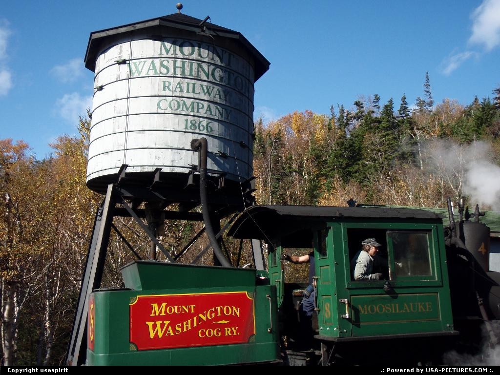 Picture by usaspirit: Not in a city New-Hampshire   Mont washington, train