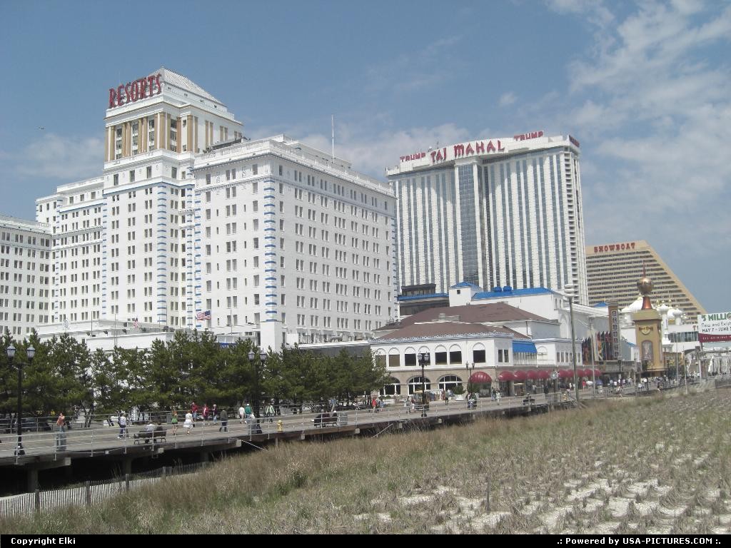 Picture by elki: Atlantic City New-Jersey   casino, neon, trump