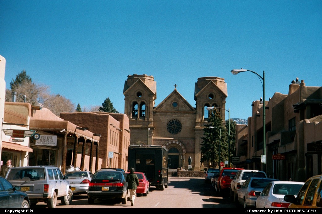 Picture by elki: Santa Fe New-mexico   adobe, downtown