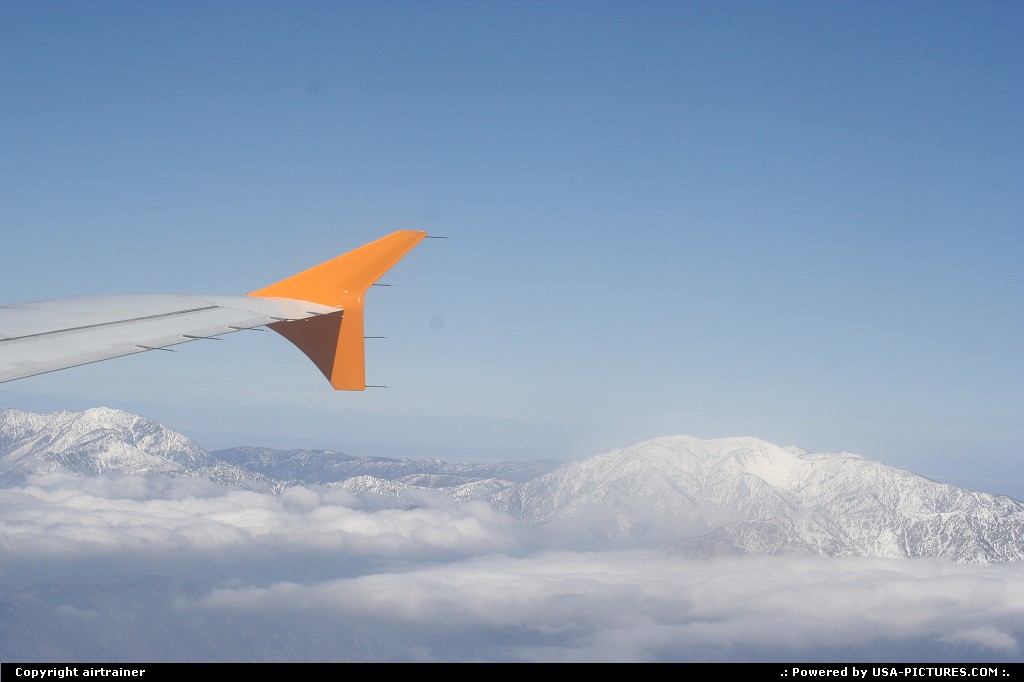 Picture by airtrainer: Hors de la ville Nevada   ted, airbus, mountains