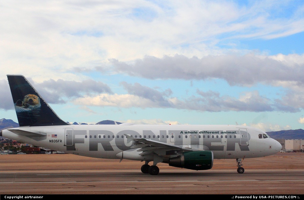 Picture by airtrainer: Hors de la ville Nevada   frontier, airbus