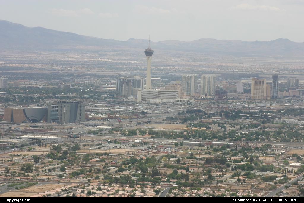 Picture by elki: Las Vegas Nevada   plane, strip