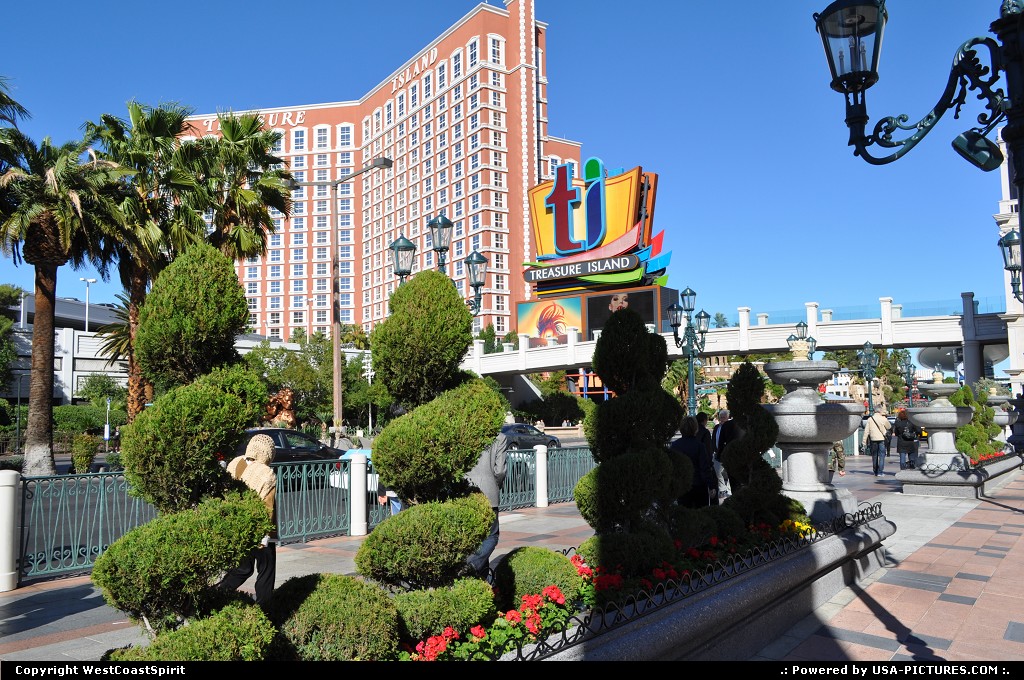 Picture by WestCoastSpirit: Las Vegas Nevada   vegas, strip, gambling, resort, casino