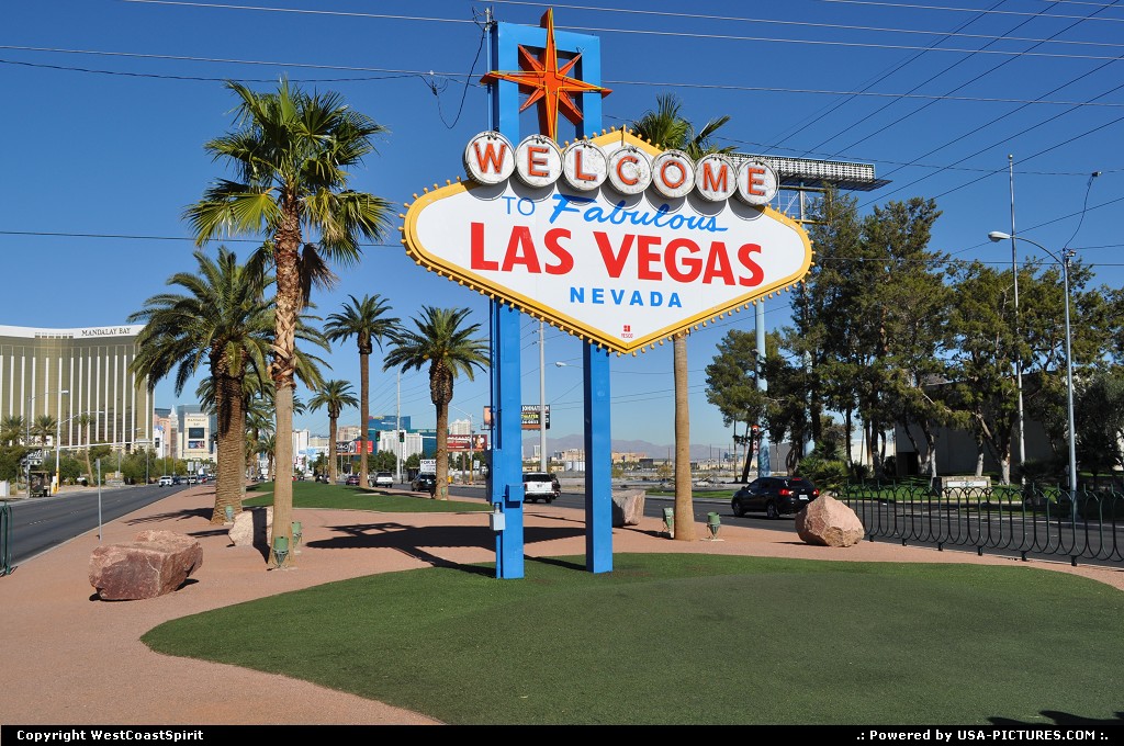 Picture by WestCoastSpirit: Las Vegas Nevada   strip, vegas, gambling, casino, resort, LAS, sin city