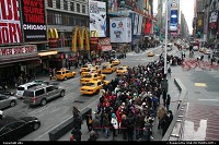 New York : Want a ticket for famous broadway shows ? to the end of the queue folks !!