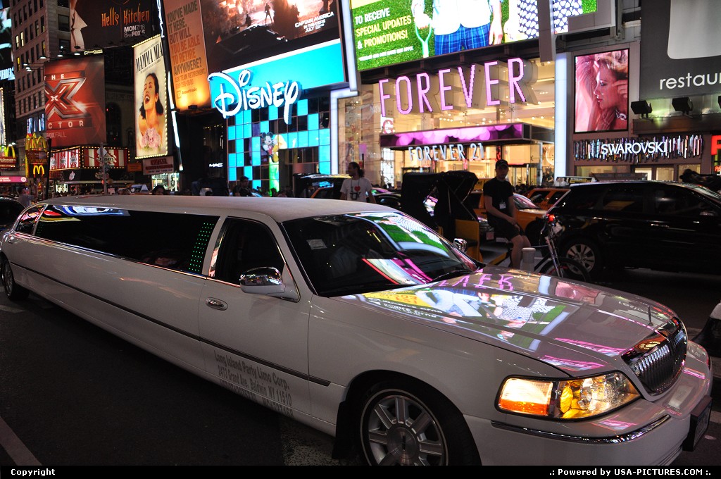 Picture by WestCoastSpirit: New York New-york   NYC, broadway, show, urban, limo, streched limo