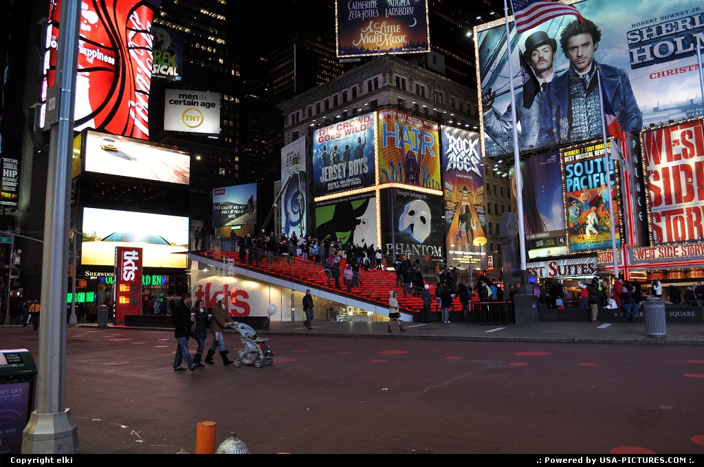 Picture by elki: New York New-york   times square