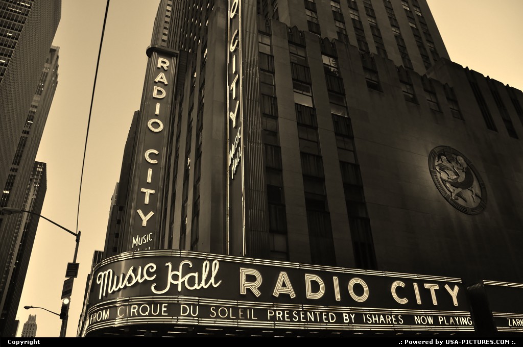Picture by WestCoastSpirit: New York New-york   radio, broadway, rockfeller center, nyc