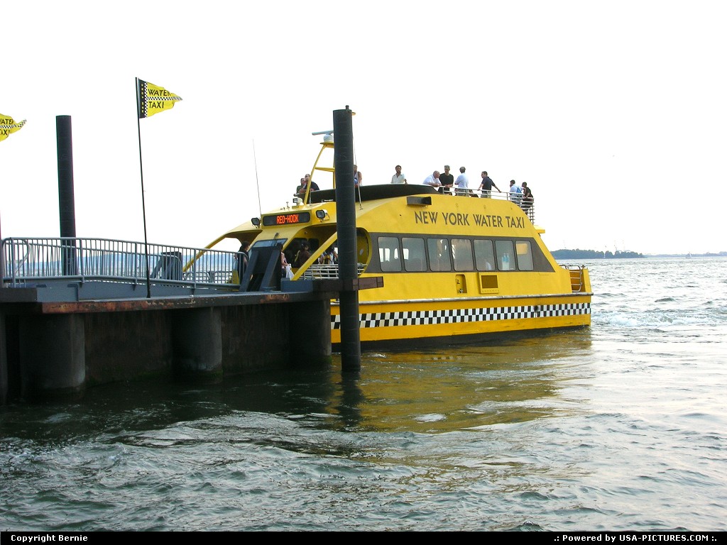 Picture by Bernie: New York New-york   boat, taxi