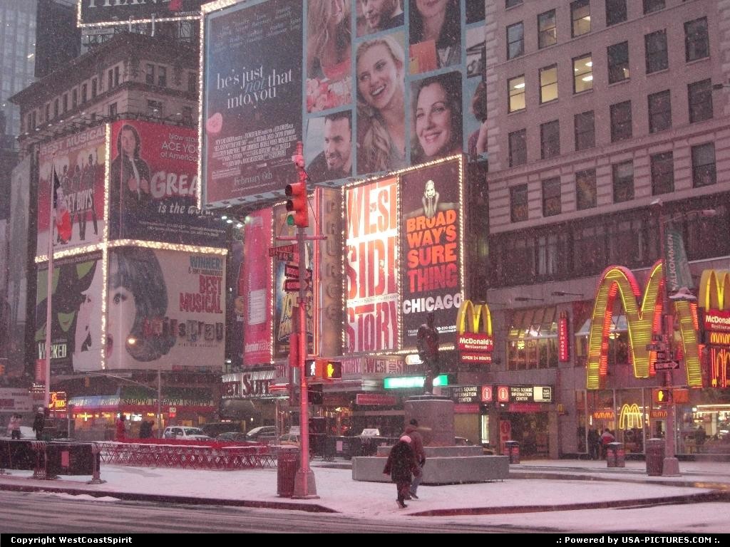 Picture by WestCoastSpirit: New York New-york   neon, sign, NYC, snow