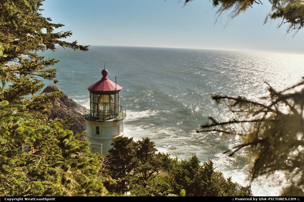 Picture by WestCoastSpirit: Yachats Oregon   gardien, phare, mer