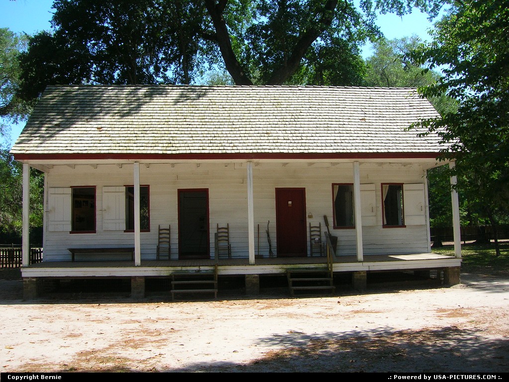 Picture by Bernie: Charleston South-carolina   plantation, slave, home