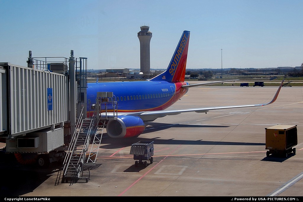Picture by LoneStarMike: Austin Texas   airport, airplane,