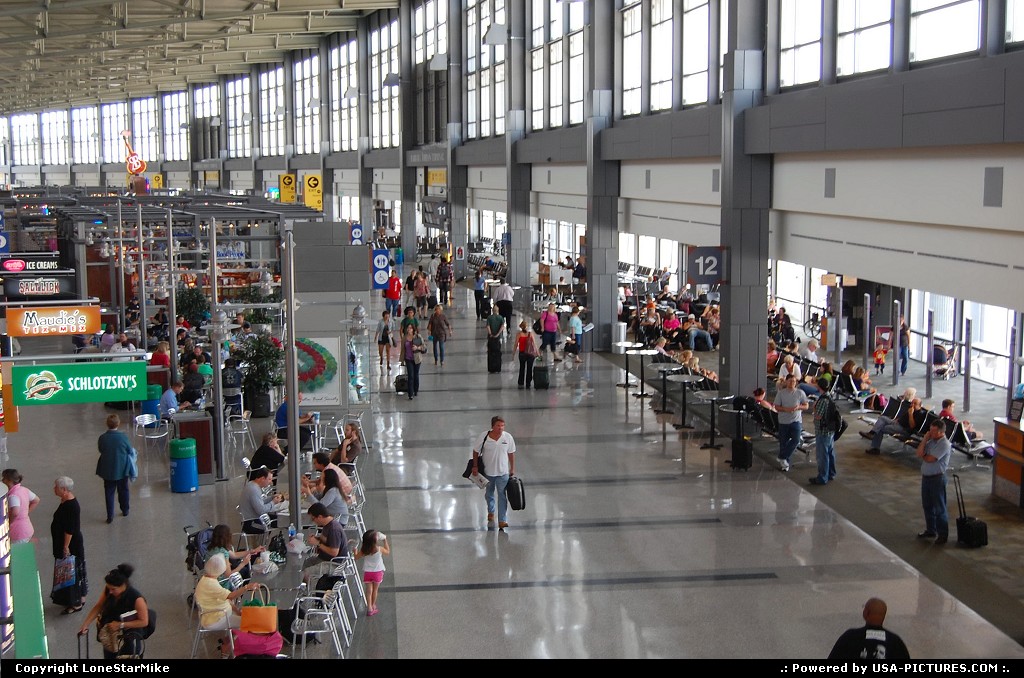 Picture by LoneStarMike: Austin Texas   airport, terminal