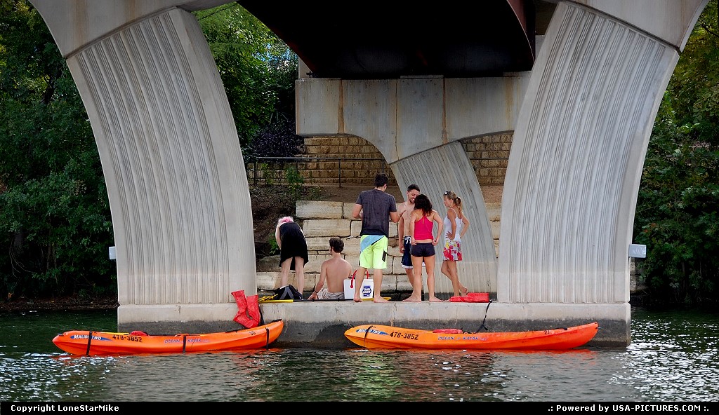 Picture by LoneStarMike: Austin Texas   canoes, picnic