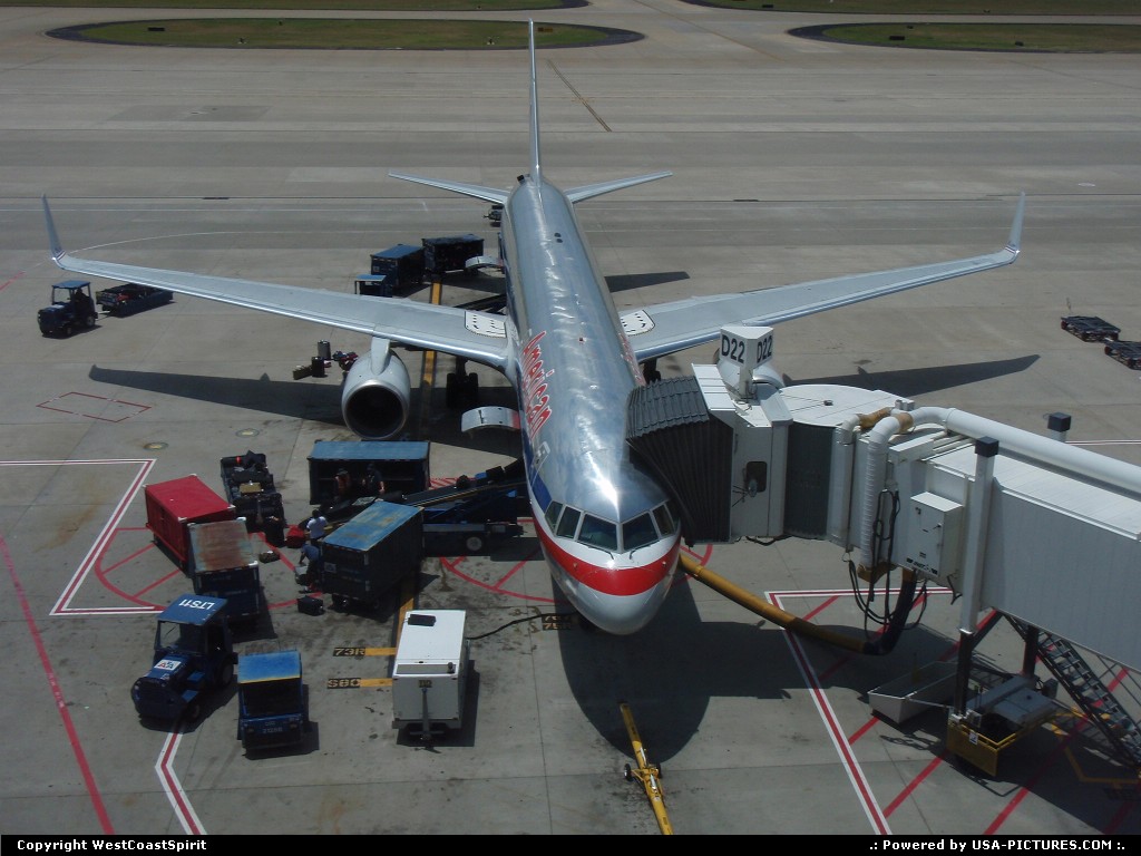Picture by WestCoastSpirit: Fort Worth Texas   airport, plane, dfw, aa, boeing, 757