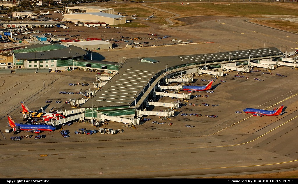 Picture by LoneStarMike: Houston Texas   airport, aerial, terminal