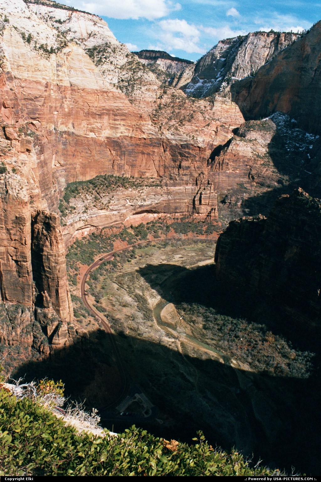 Picture by elki:  Utah Zion Angels Landing hike, extreme hike