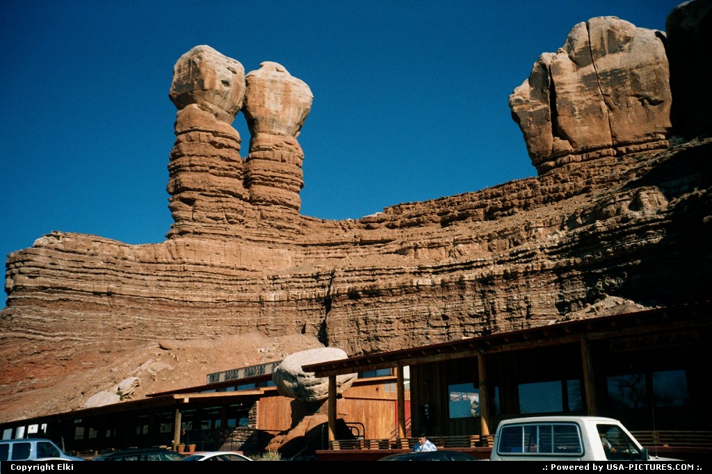 Picture by elki: Bluff Utah   caf, rocks