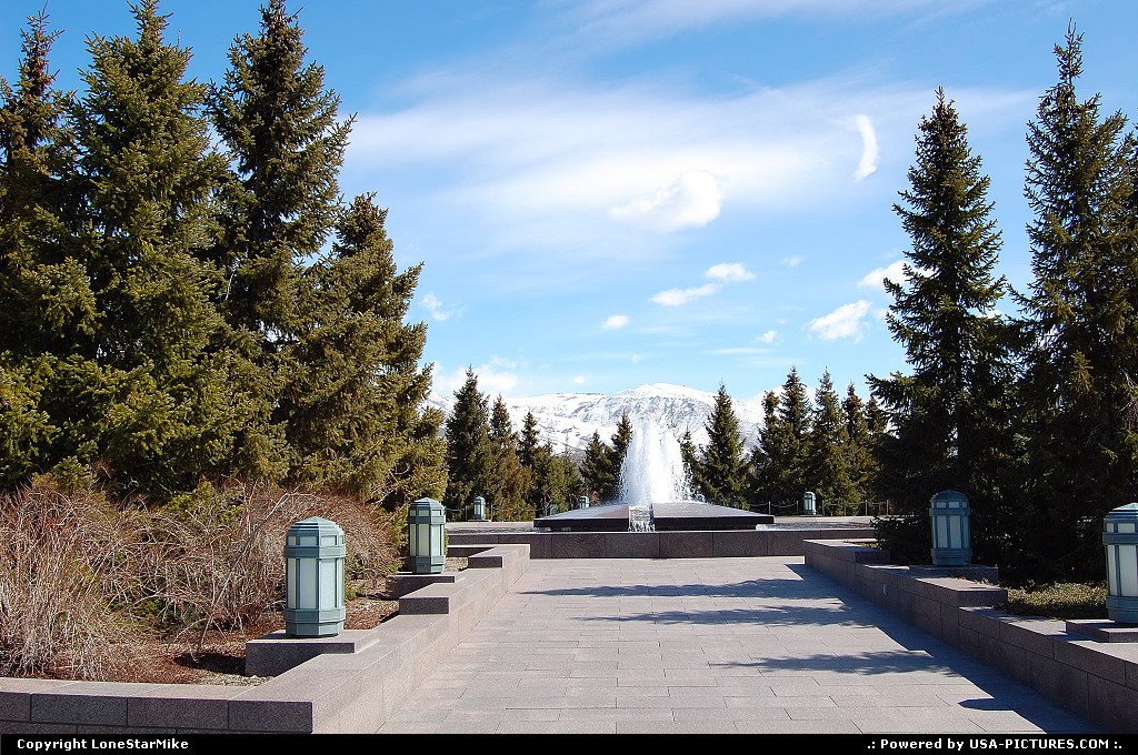 Picture by LoneStarMike: Salt Lake City Utah   gardens, green, roof