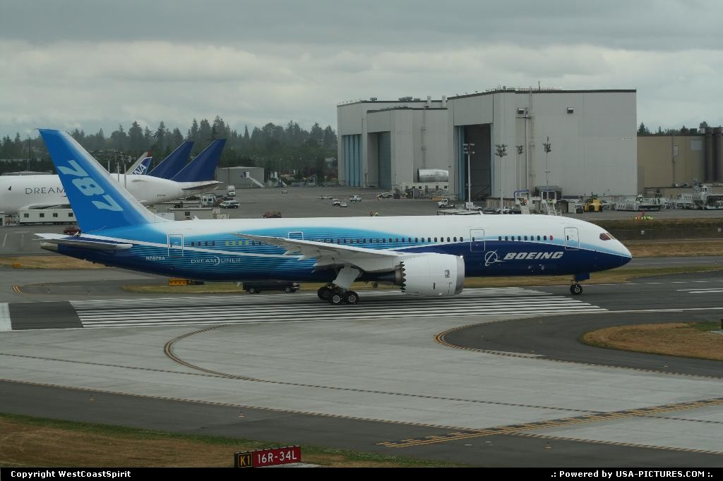 Picture by WestCoastSpirit: Everett Washington   Boeing, PAE, 787, dreamliner, rot, brake, messier, bugati