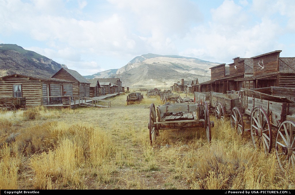 Picture by Brentlee: Mount Vernon Washington   Ghost town